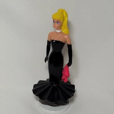 Boneco colecionável Barbie miniatura vintage 1989 Mattel 1959 solo no holofote - Imagem 1 de 4