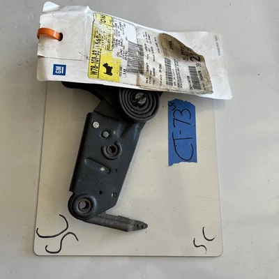 Genuine GM Seat Recline Adjuster Driver Side Replacement for 94-97 Chevrolet S10 - Image 1 of 4