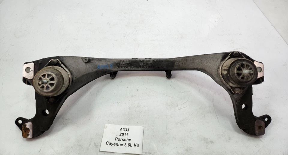 ✅ 11-14 OEM Porsche Cayenne 958 Portador de motor travesaño Soporte Barra Montaje Foto 1 de 4