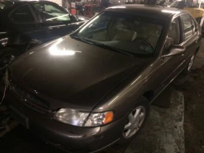 98 99 00 01 NISSAN ALTIMA WINDSHIELD WIPER MTR THRU 3/01 124348 - Image 1 of 4