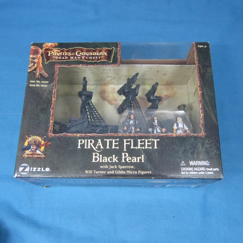 2006 Pirates of the Caribbean Dead Man's Chest Pirate Fleet - BLACK PEARL NIB Cover