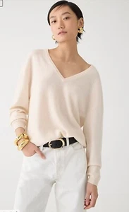 Maglione J.Crew Cashmere Relaxed Scollo a V in Mussola Erica - Taglia M - Nuovo con etichette - Foto 1 di 9