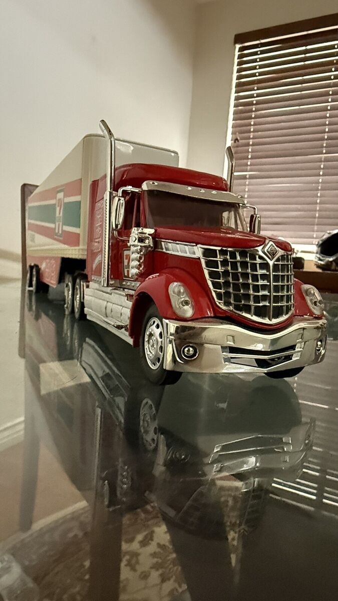 New-Ray 1:32 Scale Diecast Trucks for sale | eBay New-Ray 1:32 Scale Diecast Trucks for sale | eBay