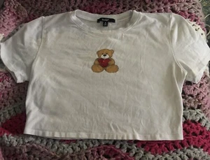 Teddy Bear Tshirt Cropped Ladies Medium Sparkly Heart Valentines Day - Picture 1 of 5