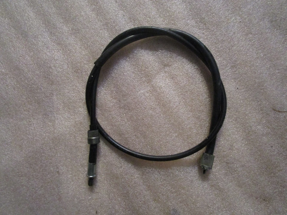 1. Suzuki GS 550 E Speedometer Cable — 第 1/1 张图片
