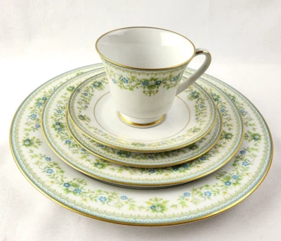 NORITAKE SPRING MEADOW 5 PEÇAS CONFIGURAÇÃO DE LUGAR - Imagem 1 de 4
