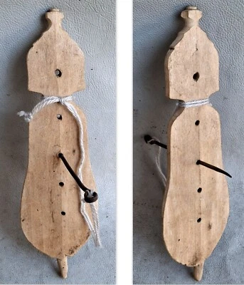 ANTIQUE PRIMITIVE CARVED WOOD SPINNING WHEEL DISTAFF - Image 1 of 4