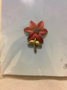 POINSETTIA PIN BROOCH NEW - Picture 1 of 6