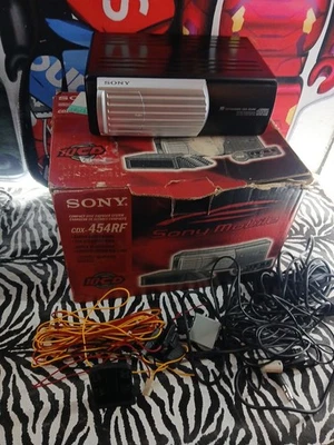 Classic. Sony CDX-454RF ADD- On Compact 10 Disc Changer System -  - Image 1 of 4