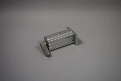 Usato FESTO CLR-50-20-R-P-A 535459 [24 Mesi Di Garanzia] - Immagine 1 di 2