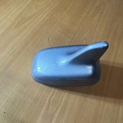 AUDI A8L QUATTRO 2011-2018 techo exterior aleta de tiburón módulo de antena con cubierta OEM Foto 1 de 2