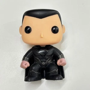 Funko Pop! Superman Man Of Steel - Superman #23 Traje Negro SDCC 2013 Suelto Fuera de Caja - Imagen 1 de 6