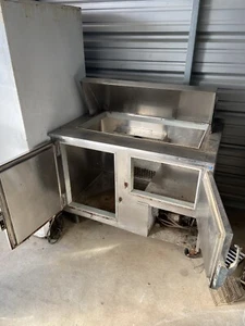 Commercial Stainless Steel Sandwich Prep Table Refrigerator 2 Doors With Lid - Picture 1 of 8