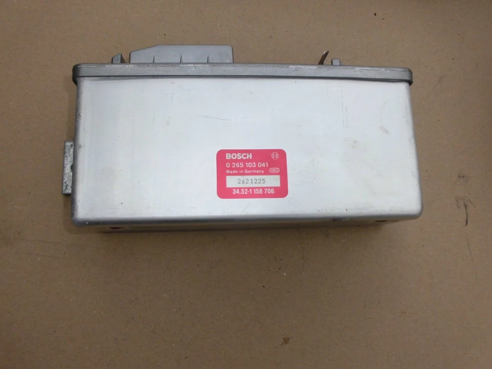 Bosch ABS-Steuergerät 0265103041 für BMW E30  318i touring - Bild 1 von 1