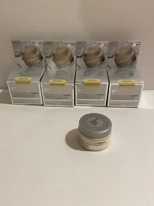 Lotto di 4 creme IT da 0,5 US FL oz per tutti i tipi di pelle - Foto 1 di 12