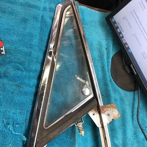 1966 1967 4 -door Pontiac Lemans front vent window driver-side - Picture 1 of 10