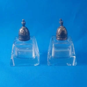 Ant. Salt & Pepper Shaker Raimond Sterling Silver Lids Corners Chipped 1.75" Sq. - Picture 1 of 9
