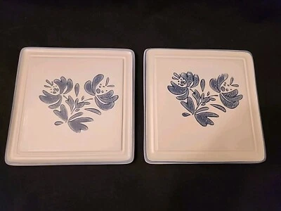 2 remaches cuadrados de gres Pfaltzgraff Yorktowne 7,5" flores azules Foto 1 de 4