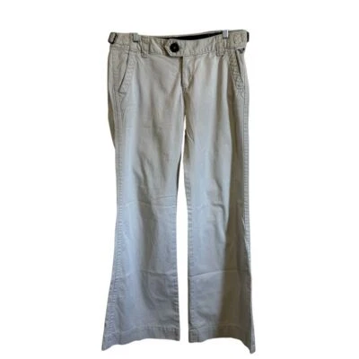 Pantalones acampanados caqui claro American Eagle pantalones informales de algodón elástico talla 8 Foto 1 de 4