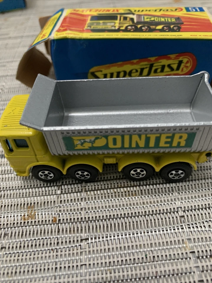 Matchbox Super fast #51  8 Wheel Tipper - Image 1 of 4