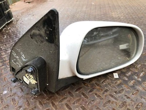 2004-2008 Suzuki Forenza Passenger Right Side View Power Door Mirror White OEM - Picture 1 of 5
