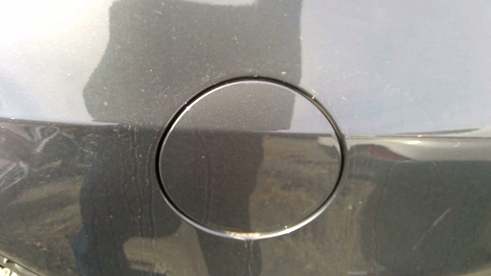 BUICK VERANO 12-17 Fuel Tank Door OEM — 第 1/1 张图片