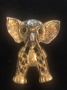 VINTAGE 1960s D&E JULIANA COSTUME GOLD TONE FILIGREE ELEPHANT PENDANT - Picture 1 of 9