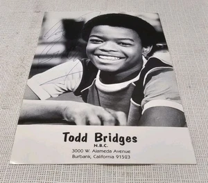 TODD BRIDGES Signed Diff'rent Strokes 5x7 Photo Autograph WILLIS Talent Scout - Picture 1 of 2