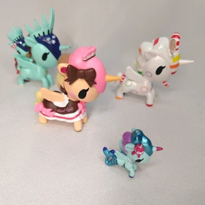 Tokidoki UNICORNO x3 Liberty & Freedom + Bambino Peppermint Maid Cafe Mochi - Bild 1 von 9