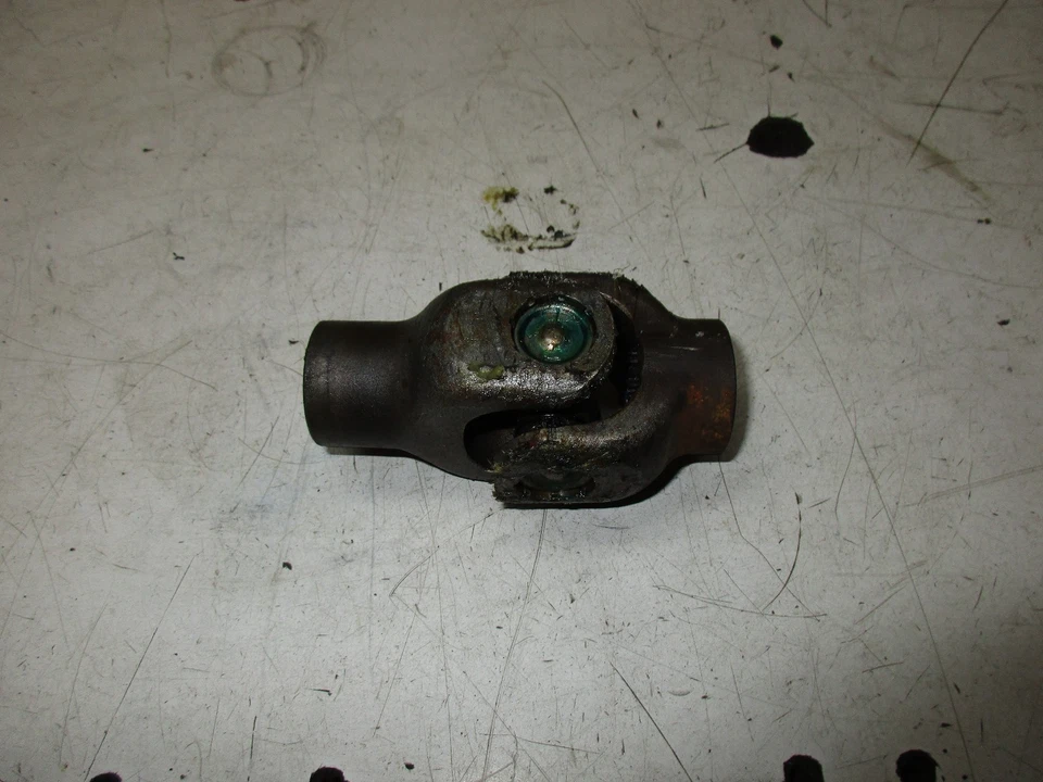 Junta de eixo de transmissão 1985 84 85 86 Honda Nighthawk CB700SC CB700 700S  - Imagem 1 de 1