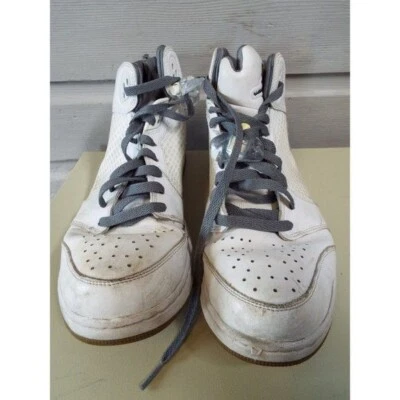 Zapatos de baloncesto Nike Air Jordan 641720-100 para hombre blancos/grises 11,5 USADOS Foto 1 de 4