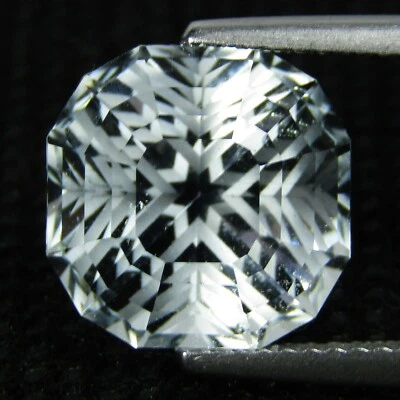 VIDEO GEMA SUELTA TOPACIO BLANCO BRASILEÑO SIN CALEFACCIÓN EXTRAORDINARIO BRILLANTE 8,62 QUILATES Foto 1 de 2