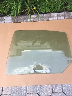 03-11 Lincoln Town Car Cartier Puerta Trasera LH Lado del Conductor Vidrio Fabricante de Equipo Original Foto 1 de 3