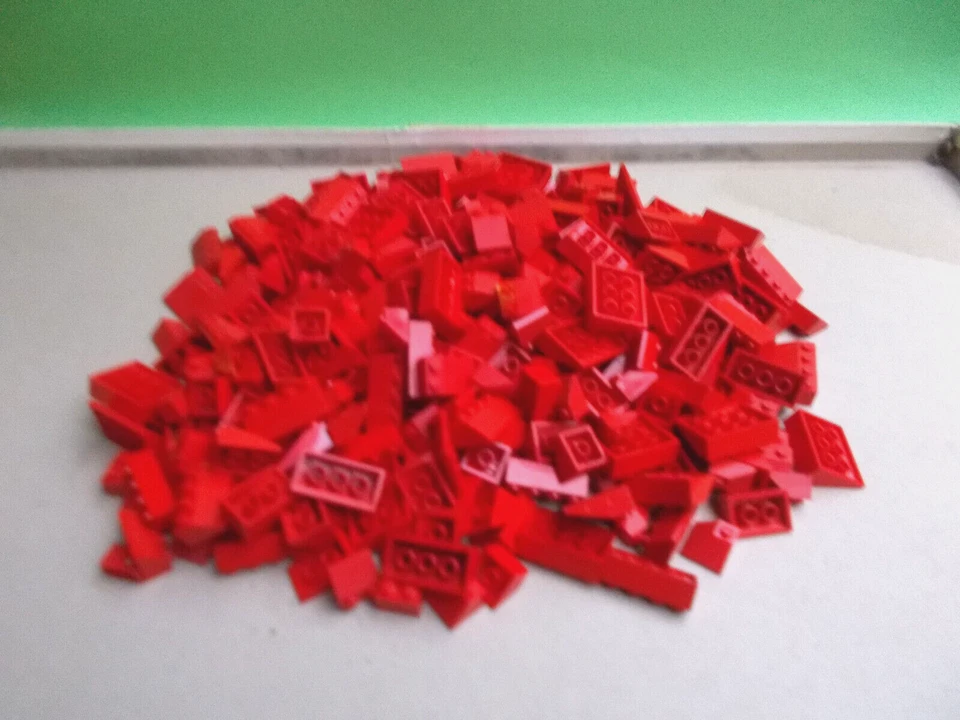 LEGO-alt:" 350 rote Dachsteine, gemischt, fast alle Formen "........60er Jahre - Bild 1 von 1