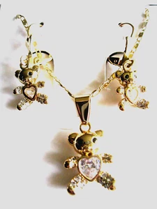 TEDDY BEAR FASHION PENDANT EARRINGS NECKLACE COMBO SET W/HEART CZs 18K GP - Picture 1 of 5