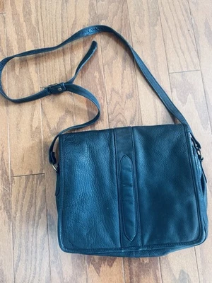 Bolso Bandolera Wilson Cuero Nuevo De Colección Cierre con Solapa Plegable Foto 1 de 4