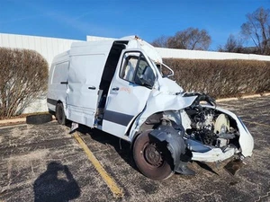 Alternator Fits 10-22 MERCEDES SPRINTER 2500 1627379 - Picture 1 of 12