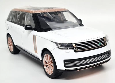 QY Toys 1/18 - Range Rover SV Version White / Gold Diecast Scale Model Car - Image 1 of 4
