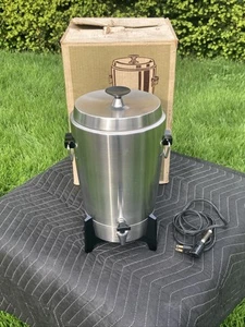 West Bend 12-30 CUP Coffee Pot STAINLESS STEEL Automatic Party Perk W/Box - Picture 1 of 13