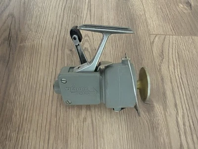 Victory 400 Spinning Reel Made In Sweden Rare Vintage Fishing Tackle - Image 1 of 4