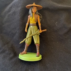 Disney Raya y el Último Dragón Figura Pastel Topper 4 pulgadas A2 - Imagen 1 de 3