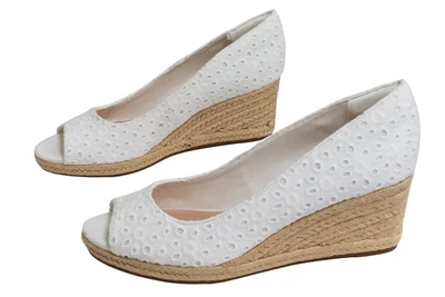 Alpargata Bandolino Nuri Blanco Ojales Punta abierta Tacones de cuña Talla 9M NUEVO Foto 1 de 4