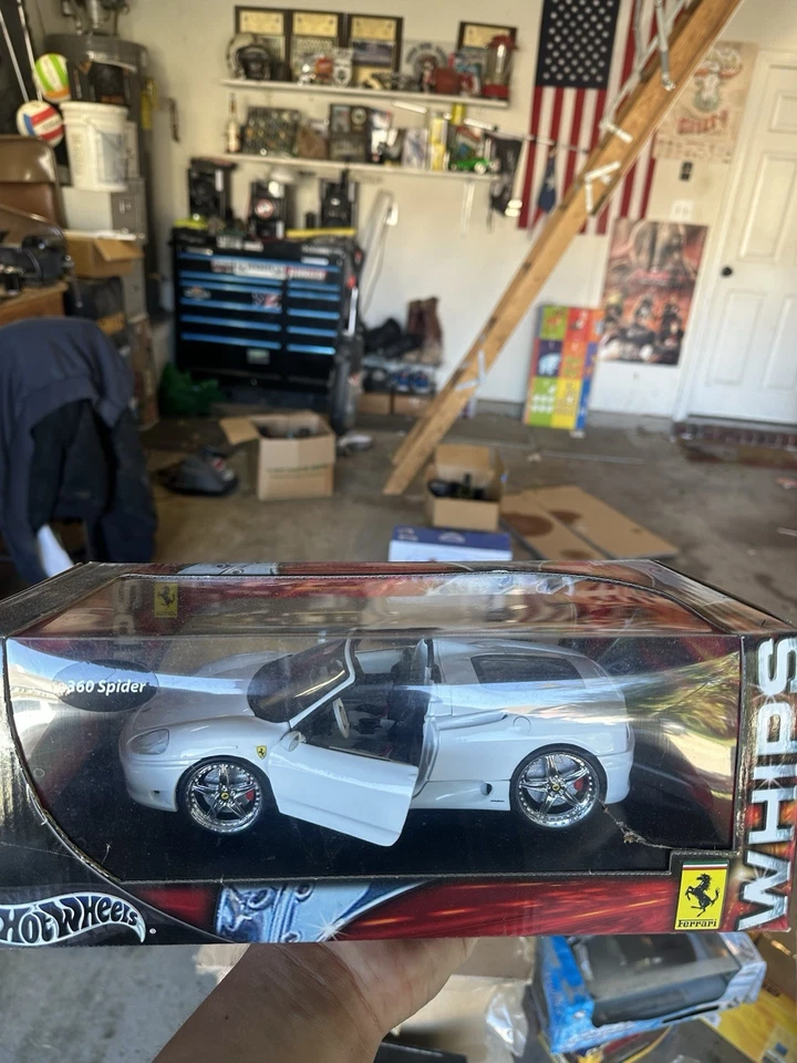 Hot Wheels Whips Ferrari 360 Spider C3866 Caramelo Manzana Blanco Escala 1:18 Diecast Foto 1 de 1