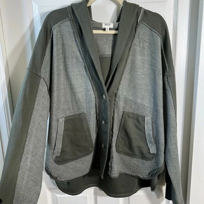 BKE Sudadera con Capucha Chaqueta Suéter Para Mujer Talla Mediana Verde Botón Frontal Dobladillo Crudo Bolsillos Foto 1 de 4