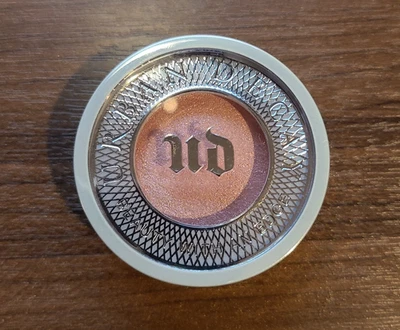 Sombra de ojos Urban Decay Moondust Specter tamaño completo 0,05 oz Foto 1 de 4