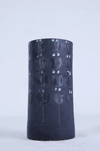 Vaso terracotta smaltata design Pompeo Pianezzola Nove Bassano nero decoro fiori - Foto 1 di 11