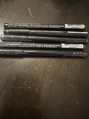 (5) Avon Ultra Luxury lip liner pencil - CURRANT Discontinued - Image 1 of 4