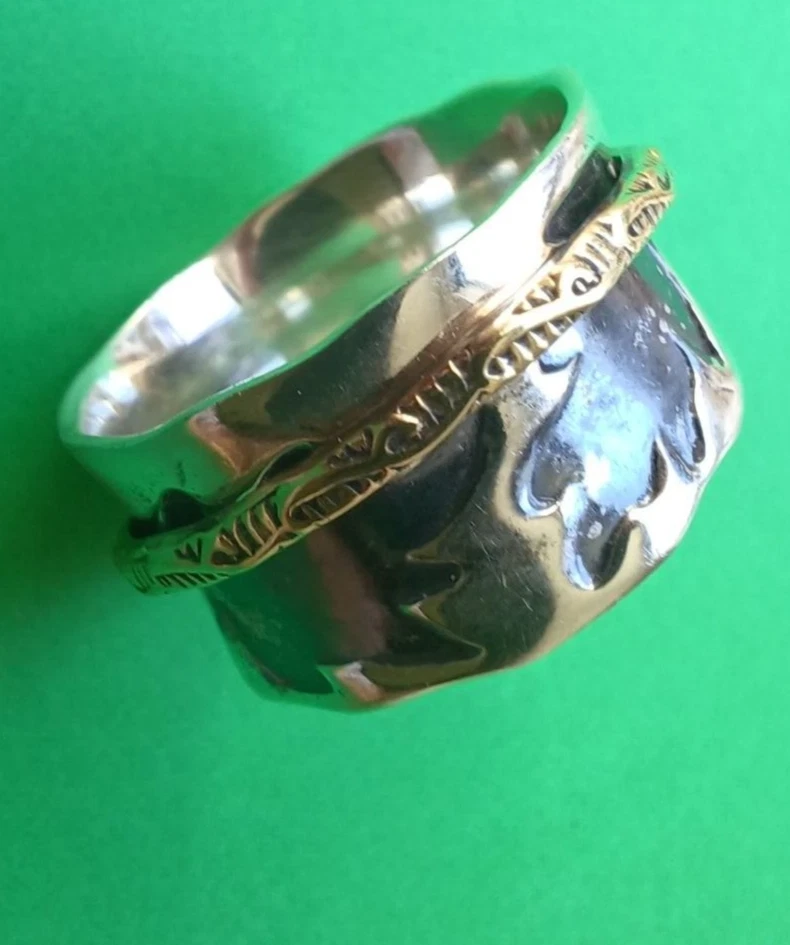 Anillo giratorio de plata esterlina raro tono dorado hojas tamaño: 9-9,5 pulgadas, 8,54 gramos Foto 1 de 4