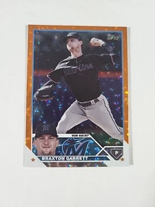 Actualización Topps 2023 Braxton Garrett Orange Foilboard/299 US113 - Imagen 1 de 3