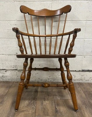 Silla de comedor vintage S Bent & Bros estilo colonial arce Windsor peine respaldo Foto 1 de 4